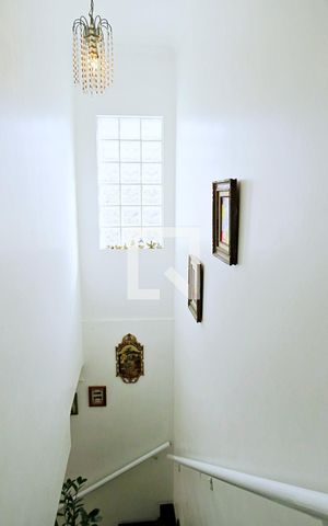 Casa à venda com 216m², 3 quartos e 4 vagasDetalhe