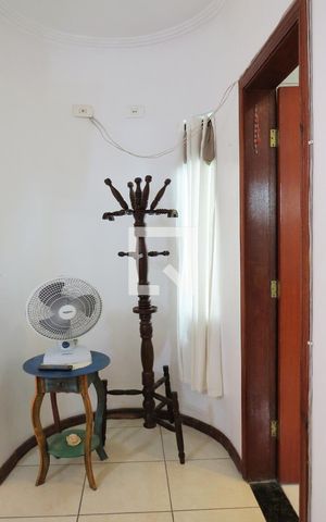 Casa à venda com 216m², 3 quartos e 4 vagasQuarto Suíte