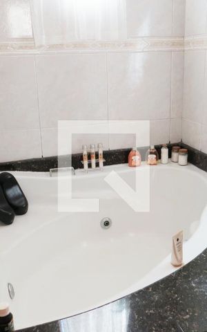 Casa à venda com 216m², 3 quartos e 4 vagasBanheira de Hidromassagem