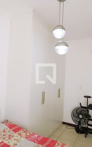 Casa à venda com 216m², 3 quartos e 4 vagasQuarto 3 - Armários