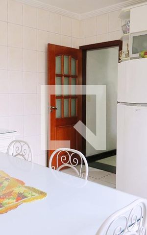 Casa à venda com 216m², 3 quartos e 4 vagasCozinha - Armários