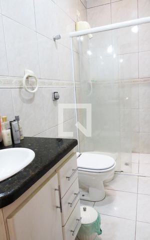 Casa à venda com 216m², 3 quartos e 4 vagasBanheiro