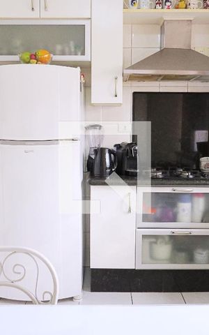 Casa à venda com 216m², 3 quartos e 4 vagasCozinha - Armários