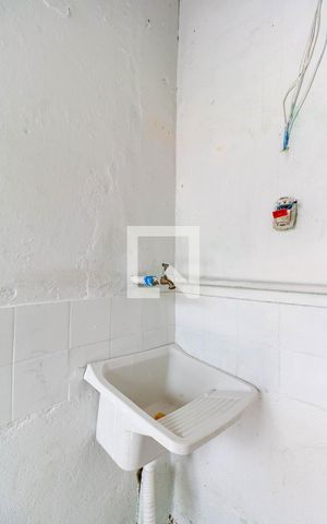 Casa para alugar com 70m², 1 quarto e 3 vagas Casa para alugar com 70m², 1 quarto e 3 vagasLavanderia