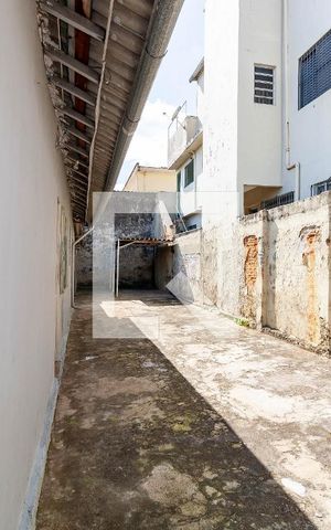 Casa para alugar com 70m², 1 quarto e 3 vagas Casa para alugar com 70m², 1 quarto e 3 vagasQuintal/Garagem