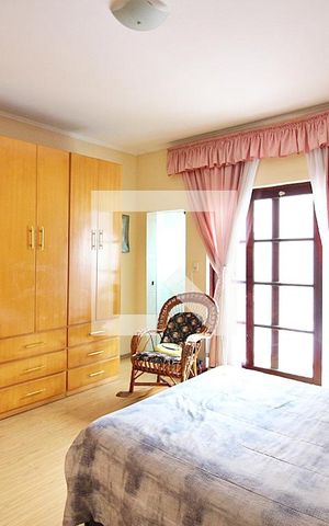 Casa à venda com 208m², 4 quartos e 6 vagasQuarto 2