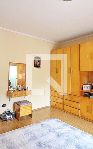 Casa à venda com 208m², 4 quartos e 6 vagasQuarto 2