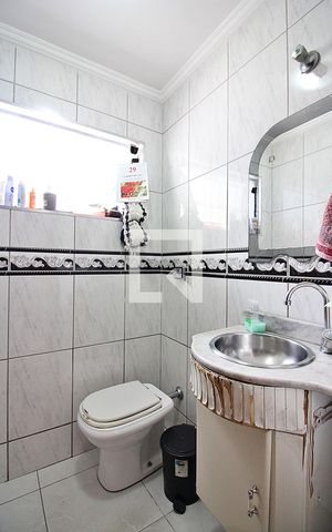Casa à venda com 208m², 4 quartos e 6 vagasBanheiro Social 2