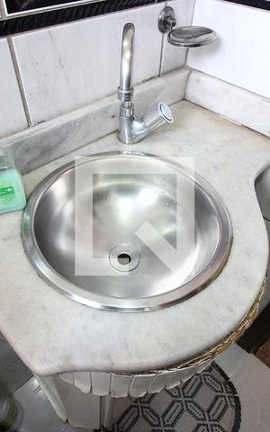 Casa à venda com 208m², 4 quartos e 6 vagasBanheiro Social 2