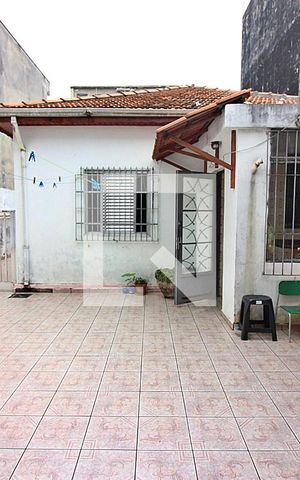 Casa à venda com 208m², 4 quartos e 6 vagasQuintal