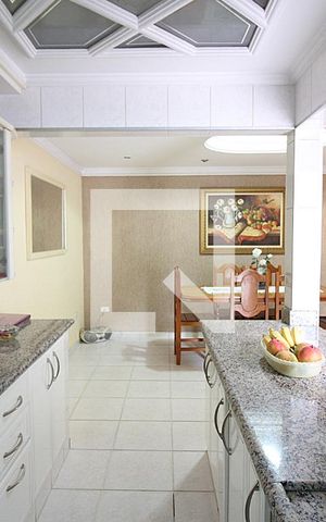 Casa à venda com 208m², 4 quartos e 6 vagasCozinha