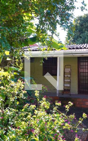 Casa à venda com 143m², 3 quartos e 1 vagaCasa Fundos