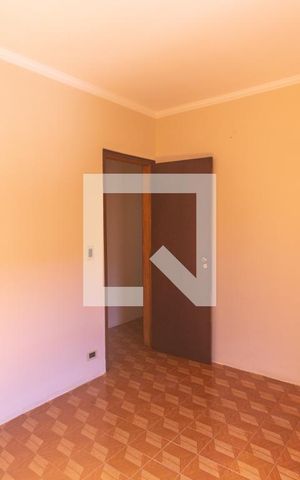 Casa à venda com 145m², 2 quartos e 3 vagas Casa à venda com 145m², 2 quartos e 3 vagasQuarto