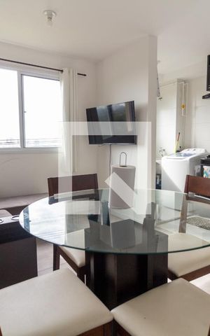 Apartamento para alugar com 40m², 2 quartos e sem vaga Apartamento para alugar com 40m², 2 quartos e sem vagaSala