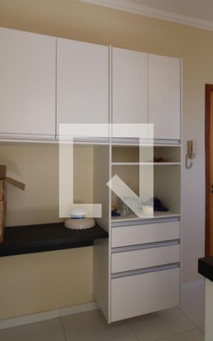 Apartamento à venda com 80m², 2 quartos e sem vagaCozinha