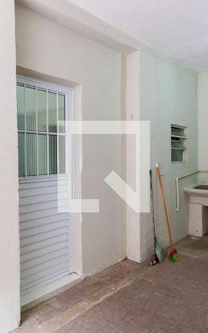 Casa para alugar com 60m², 1 quarto e 1 vaga Casa para alugar com 60m², 1 quarto e 1 vagaLavanderia