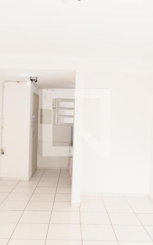 Studio para alugar com 28m², 1 quarto e sem vaga Studio para alugar com 28m², 1 quarto e sem vagaStudio