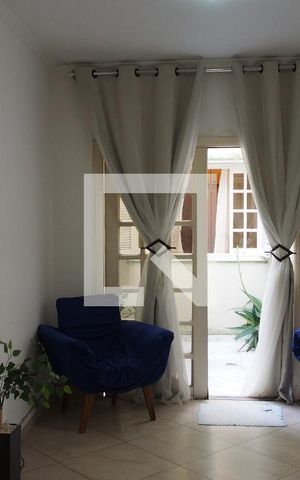 Casa à venda com 488m², 5 quartos e 8 vagasSala de TV