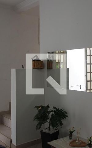 Casa à venda com 488m², 5 quartos e 8 vagasSala