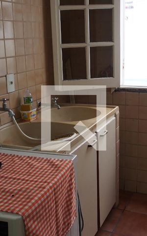 Casa à venda com 488m², 5 quartos e 8 vagasLavanderia