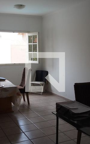 Casa à venda com 488m², 5 quartos e 8 vagasQuarto 4 - Suíte (escritorio)