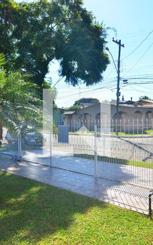 Casa à venda com 95m², 2 quartos e 2 vagasPátio