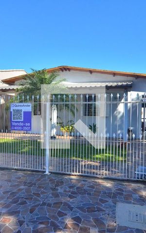 Casa à venda com 95m², 2 quartos e 2 vagasFachada