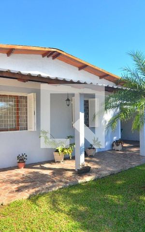 Casa à venda com 95m², 2 quartos e 2 vagasPátio