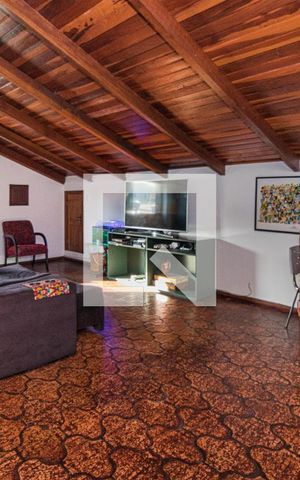 Casa à venda com 260m², 4 quartos e 3 vagasSala de Estar