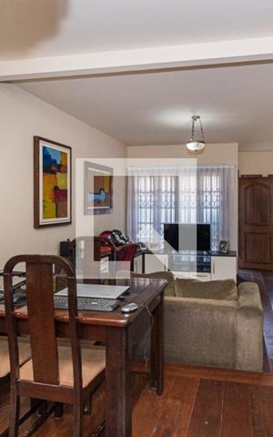 Casa à venda com 260m², 4 quartos e 3 vagasSala