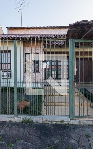 Casa à venda com 260m², 4 quartos e 3 vagasFachada