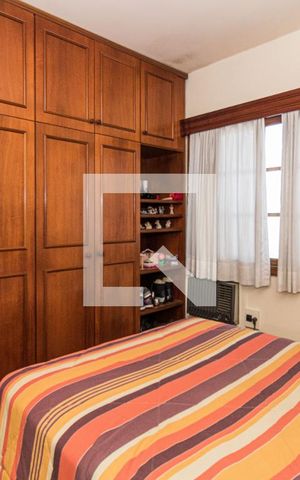 Casa à venda com 260m², 4 quartos e 3 vagasQuarto 1 Suite