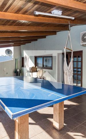 Casa à venda com 260m², 4 quartos e 3 vagasVaranda