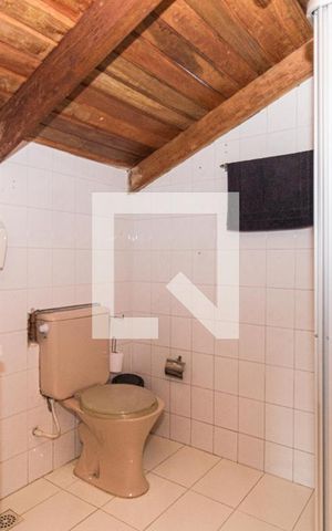 Casa à venda com 260m², 4 quartos e 3 vagasBanheiro Social