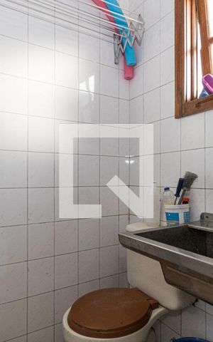 Casa à venda com 260m², 4 quartos e 3 vagasArea de serviço