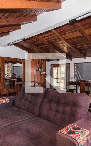 Casa à venda com 260m², 4 quartos e 3 vagasSala de Estar