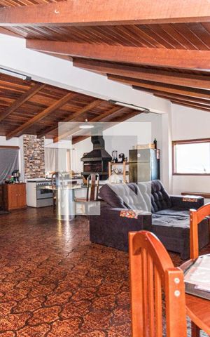 Casa à venda com 260m², 4 quartos e 3 vagasSala de Estar
