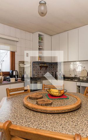 Casa à venda com 260m², 4 quartos e 3 vagasCozinha