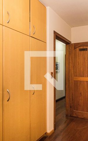 Casa à venda com 260m², 4 quartos e 3 vagasQuarto 2