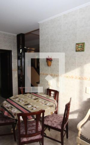 Casa de condomínio à venda com 367m², 4 quartos e 2 vagasCozinha