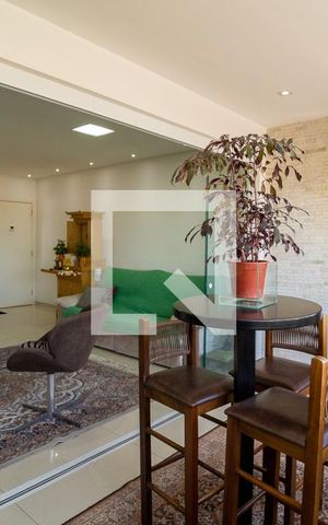 Apartamento à venda com 103m², 3 quartos e 2 vagas Apartamento à venda com 103m², 3 quartos e 2 vagasVaranda da Sala