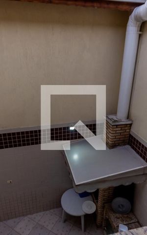 Casa à venda com 200m², 4 quartos e 2 vagas Casa à venda com 200m², 4 quartos e 2 vagasVista do Quarto 3