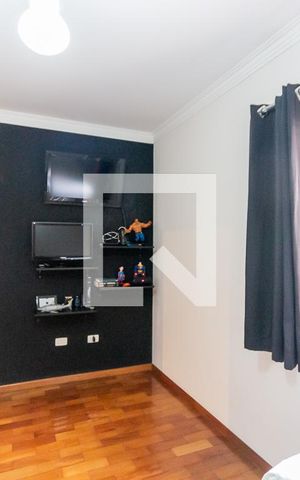 Casa à venda com 200m², 4 quartos e 2 vagas Casa à venda com 200m², 4 quartos e 2 vagasQuarto 3