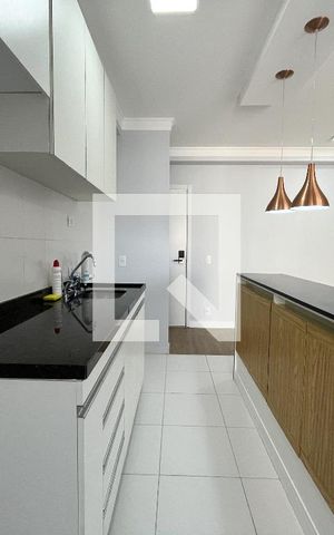 Apartamento à venda com 70m², 2 quartos e 1 vaga Apartamento à venda com 70m², 2 quartos e 1 vagaCozinha