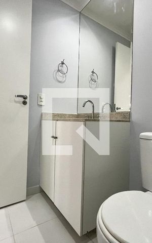 Apartamento à venda com 70m², 2 quartos e 1 vaga Apartamento à venda com 70m², 2 quartos e 1 vagaBanheiro Corredor
