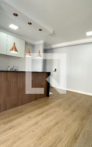 Apartamento à venda com 70m², 2 quartos e 1 vaga Apartamento à venda com 70m², 2 quartos e 1 vagaSala