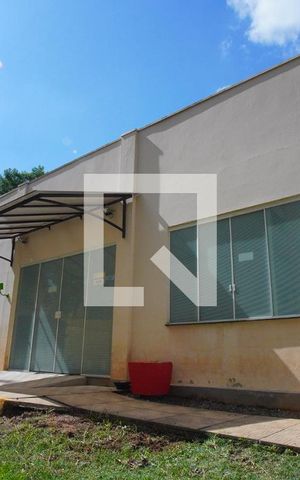 Apartamento para alugar com 70m², 2 quartos e sem vagaÁrea comum - Salão de Festas