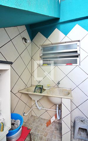 Casa à venda com 372m², 4 quartos e 4 vagasLavanderia