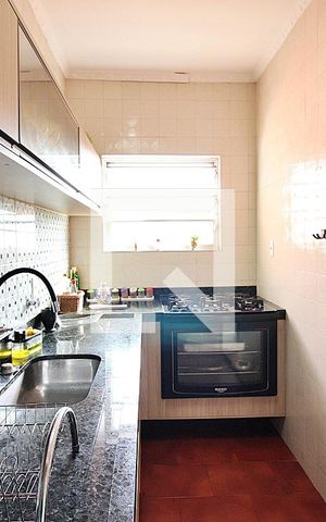 Casa à venda com 372m², 4 quartos e 4 vagasCozinha 2