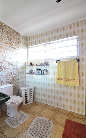 Casa à venda com 372m², 4 quartos e 4 vagasBanheiro Social 2